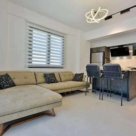 Hi Life Apartment *